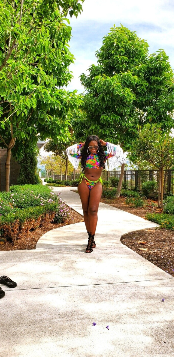 NEON-CHELLA FRINGE TOP