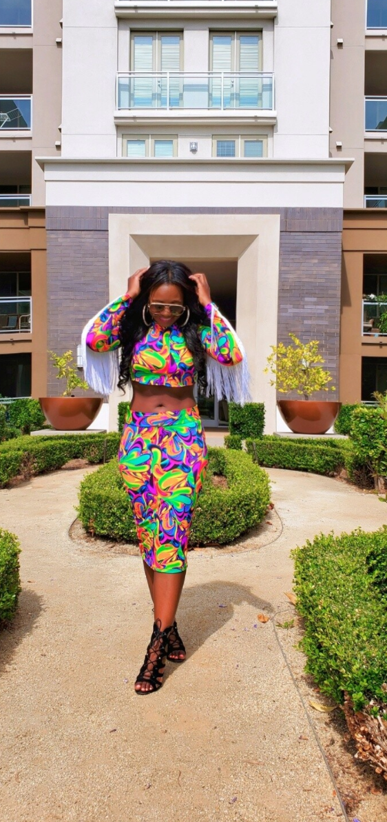 NEON-CHELLA FRINGE TOP